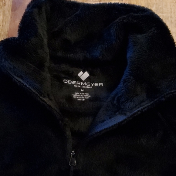 Obermyer Furry Fleece Pull Over - Picture 2 of 4